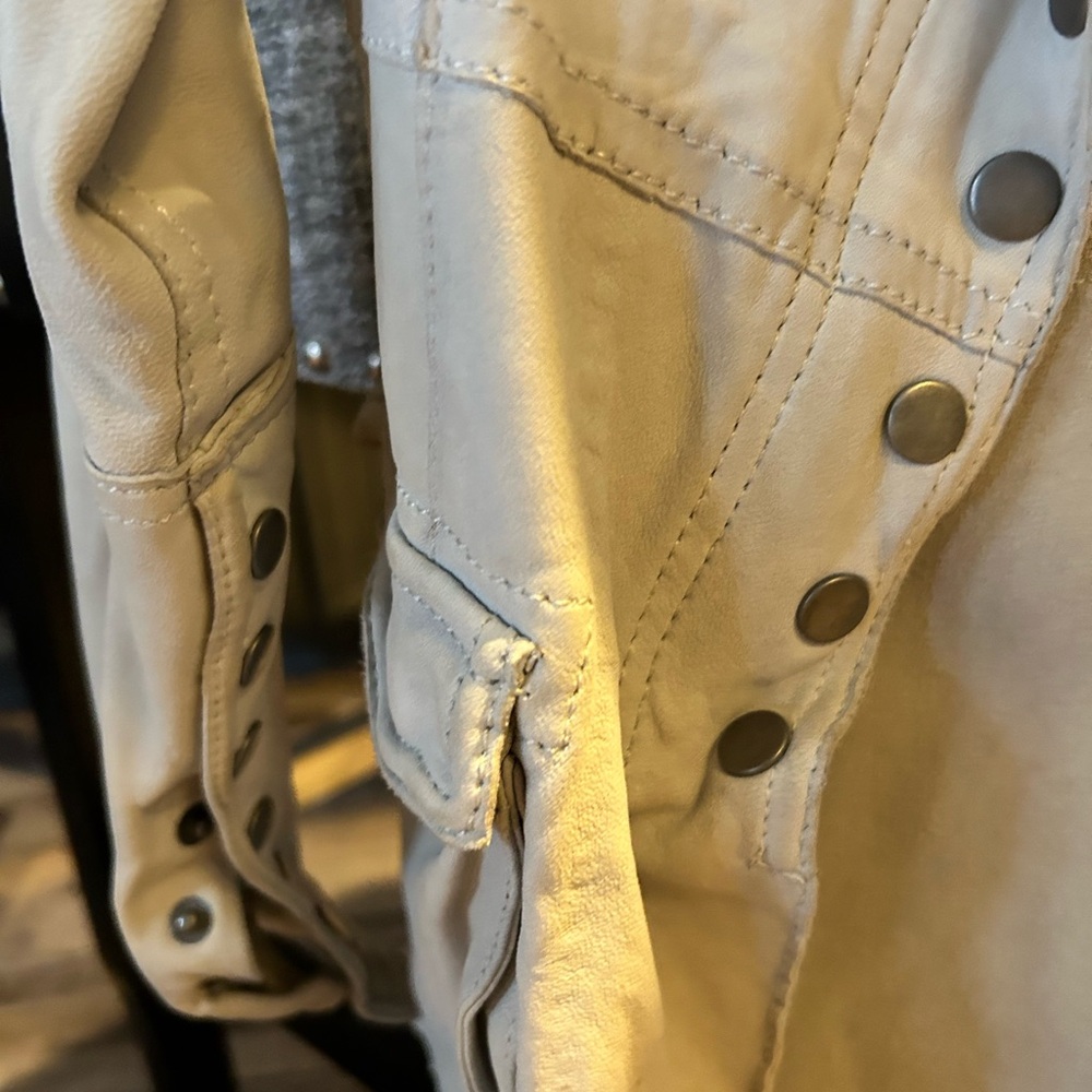 Jakett light weight suede jacket - Picture 3 of 5